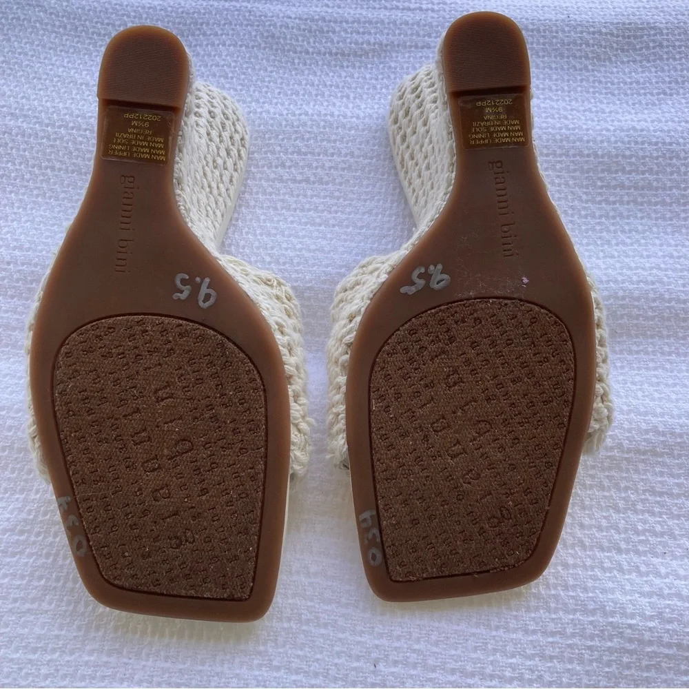 Gianni Bini Regina Crochet Wedge Mules – Size 9.5